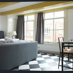  Bed & Breakfast Modern Canal House Loft - Center