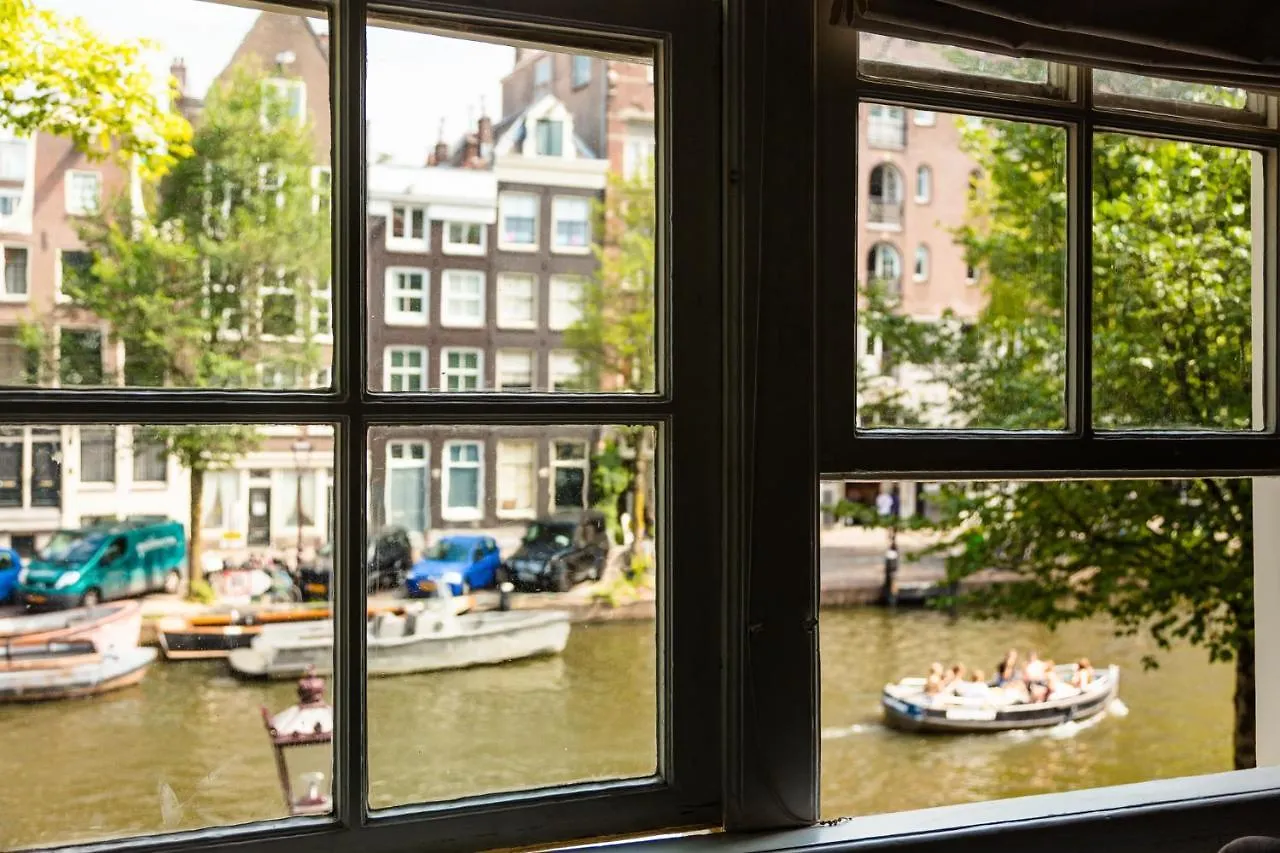 Canal Wow Suites Amsterdam Netherlands