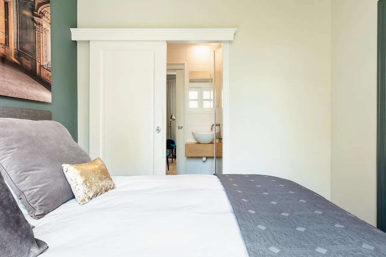 Canal Wow Suites Amsterdam Bed & Breakfast