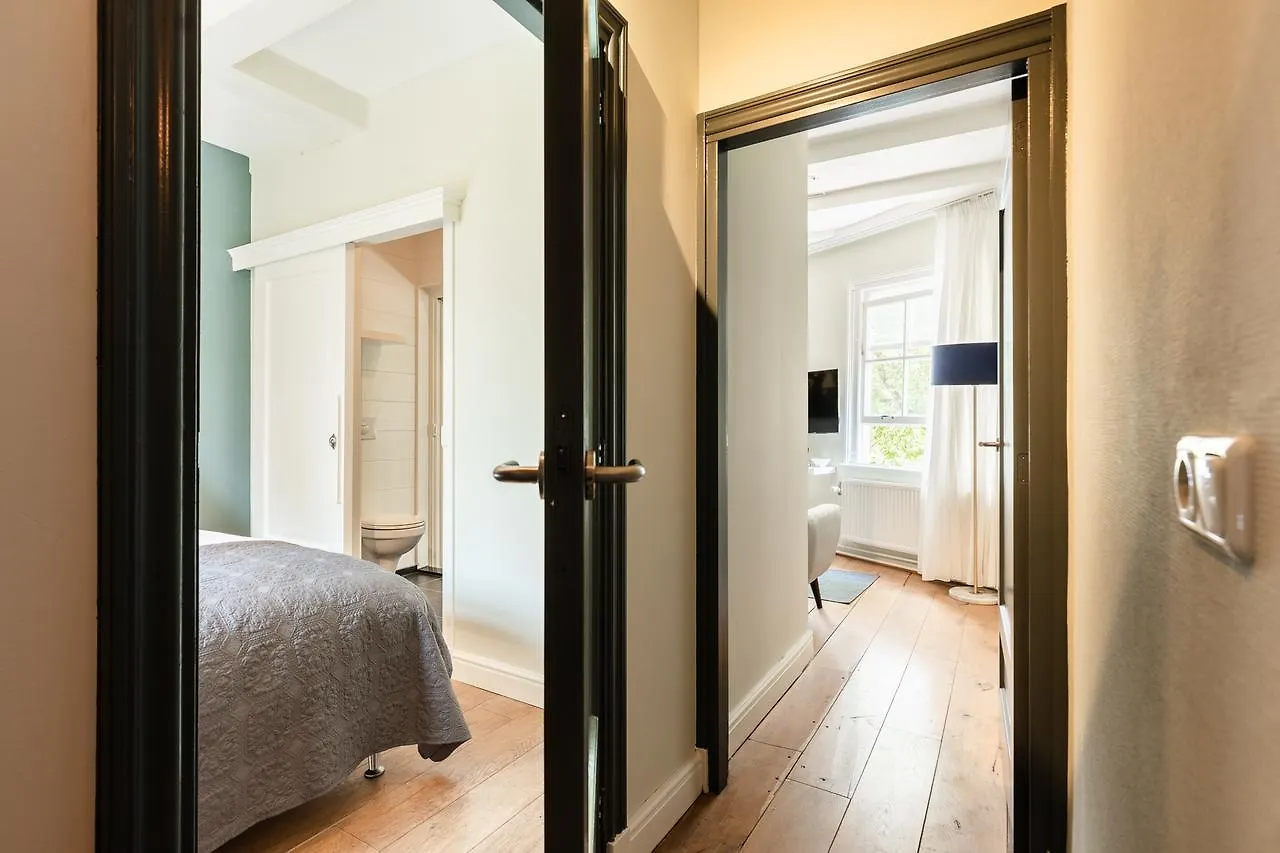 Canal Wow Suites Amsterdam Netherlands